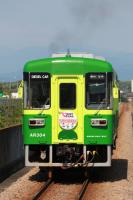 小郡の高架区間をゆくAR304号