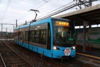 夕刻の迫る楠橋駅