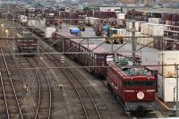 鍋島貨物駅で入換中のED761015号