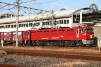 川内駅で信号停車中のED761015号