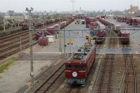 鍋島駅で入換中のED761019号