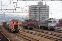 延岡駅で入換中のEF81303号