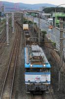 若戸大橋をバックに走る455号