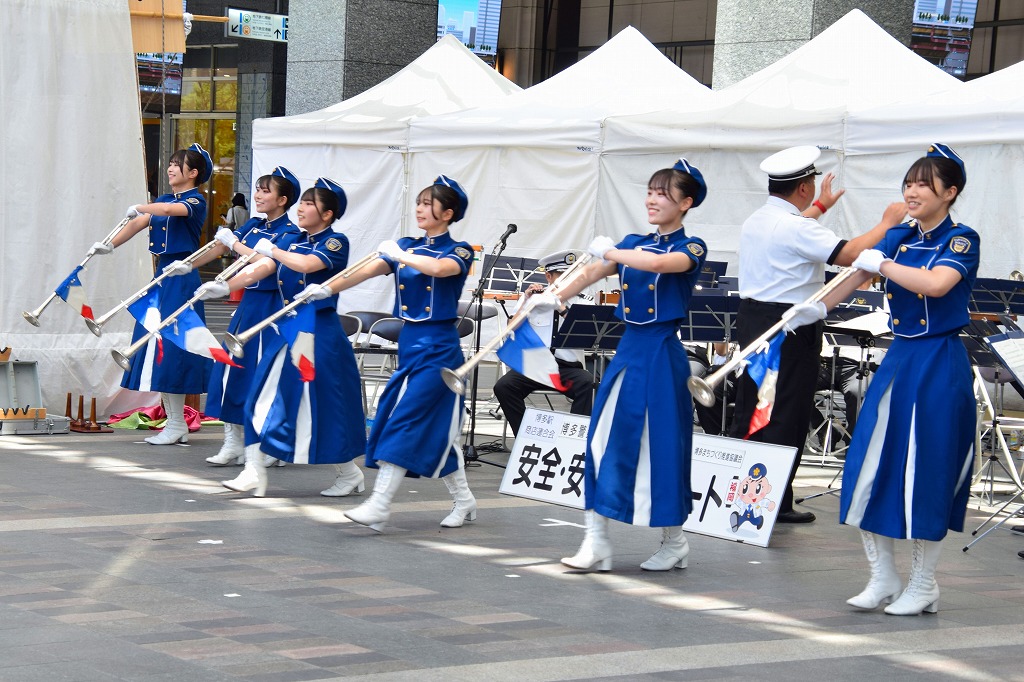安全安心コンサート(博多駅前広場)
