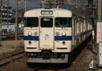 関門トンネルを抜けて門司に進入する４１５系