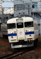 西小倉駅に進入する415系