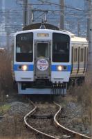 門司駅５番のりばへ入線する415系