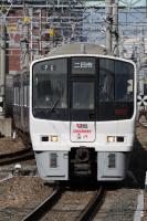 博多駅に進入する811系