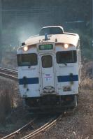 名所・冷水峠を上るキハ40