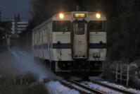 雪中を駆けるキハ147