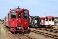 車両基地で待機中の黒銀501号