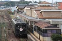 金田駅に到着した黒銀501号