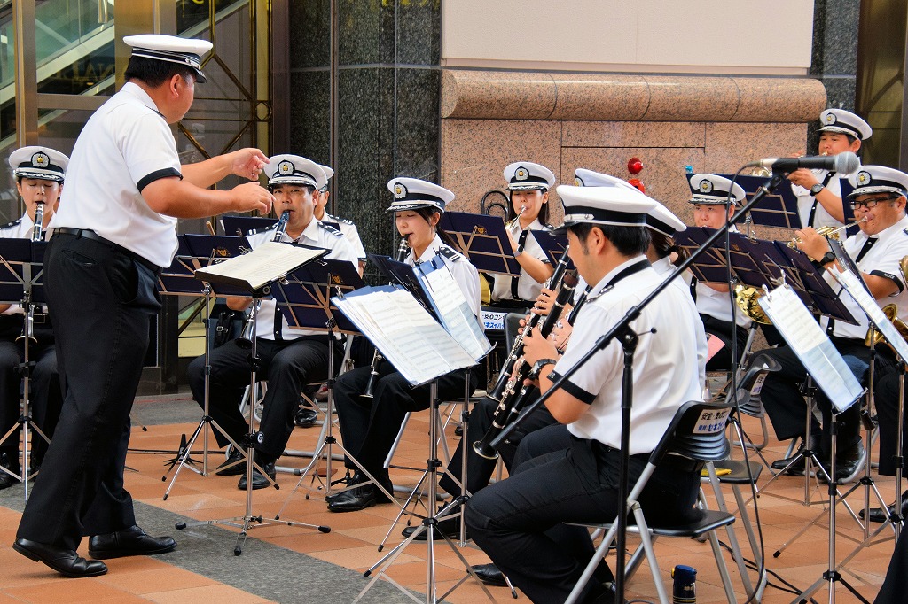 大丸福岡天神店　エルガーラ・パサージュ広場