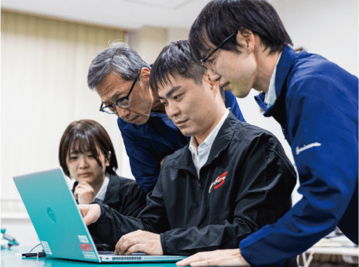 警察官C 情報工学 サイバー犯罪対策課 支援係 巡査長