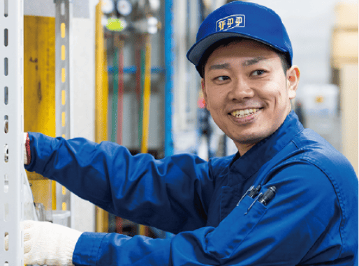 総務・警務 装備課 車両整備係 車両整備係 主任技師